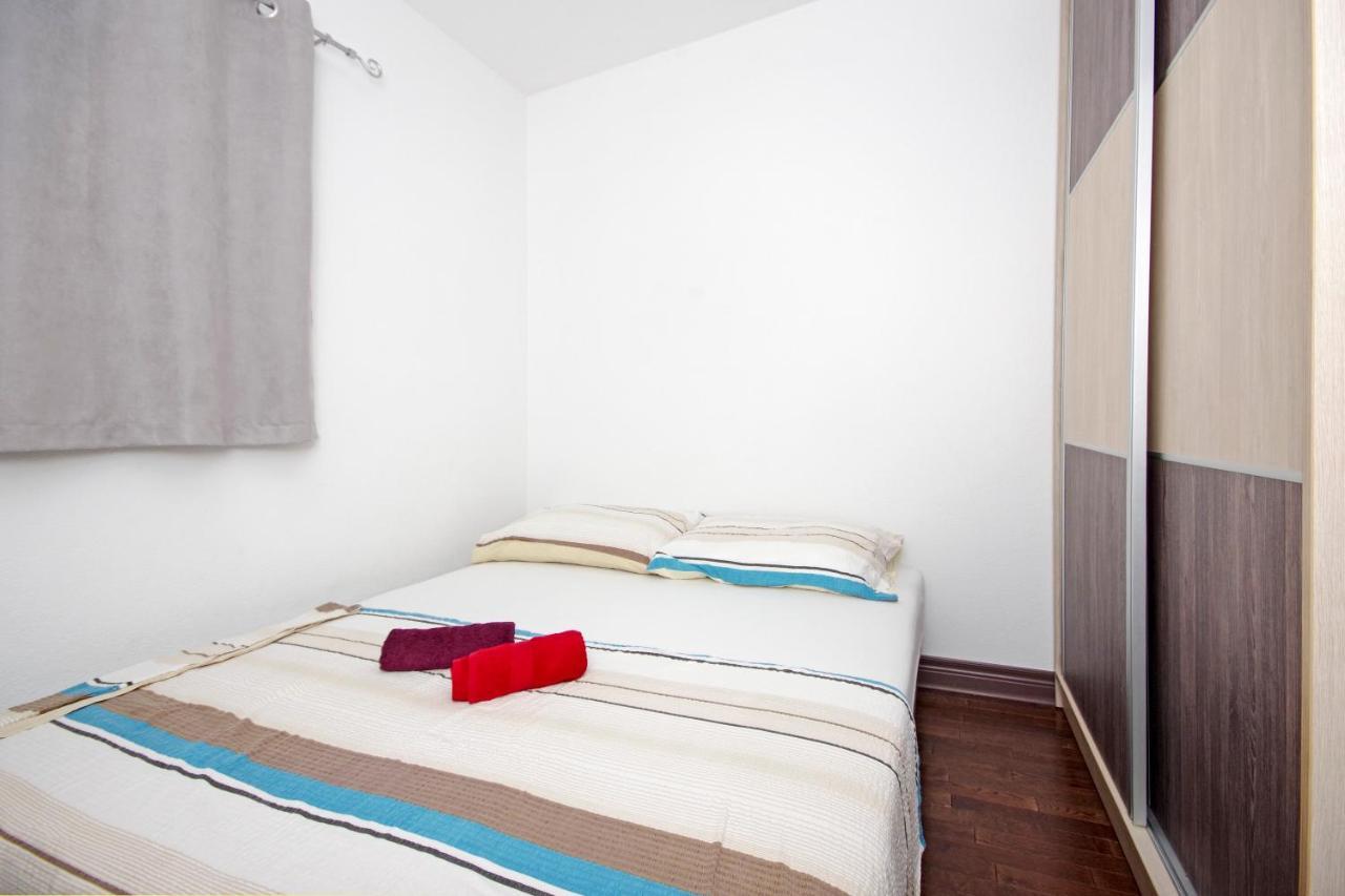 Apartmani Cezar Makarska Zewnętrze zdjęcie