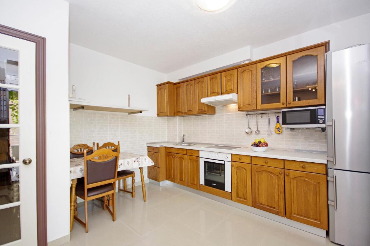 Apartmani Cezar Makarska Zewnętrze zdjęcie